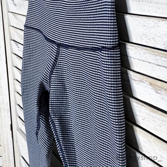 lululemon athletica | Wunder Under Crop Inkwell - Picture 2 of 7